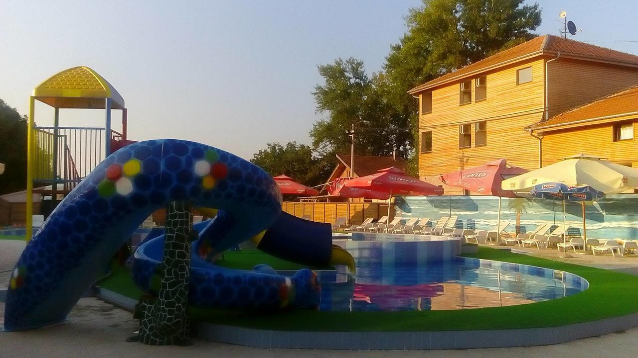 Alfa Hotel Koncarevo Kültér fotó