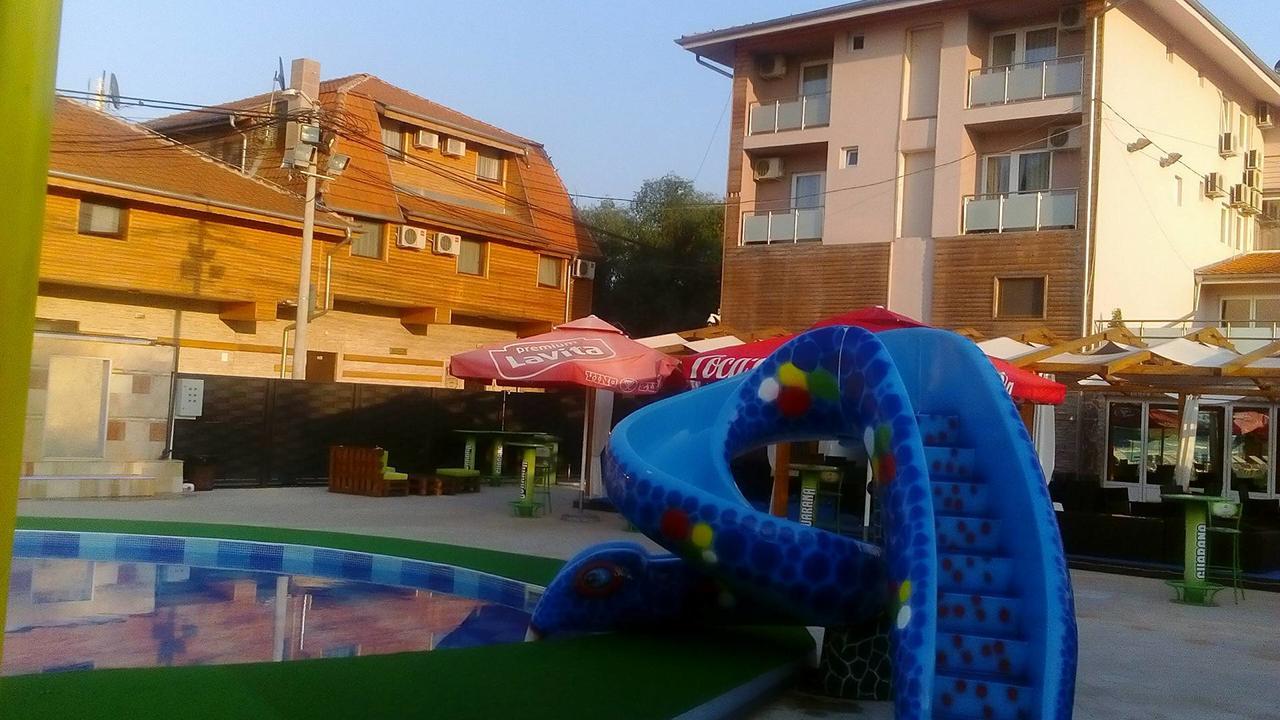 Alfa Hotel Koncarevo Kültér fotó